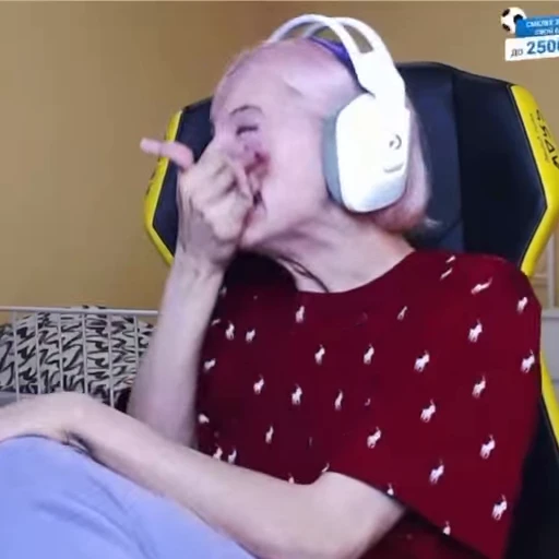 😭 Стикер «Даша Корейка» для Telegram