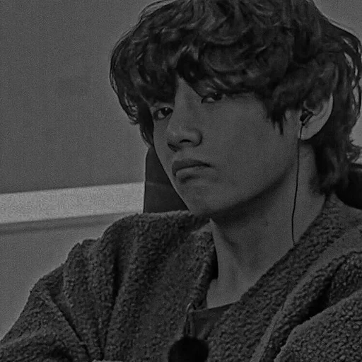 🦇 Стикер «TAEHYUNG DARK» для Telegram