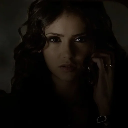 🍷 Стикер «Katherine Pierce Mikaelson» для Telegram