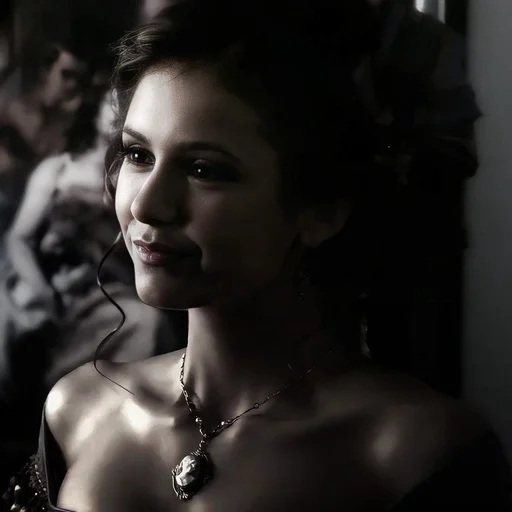 🍷 Стикер «Katherine Pierce Mikaelson» для Telegram