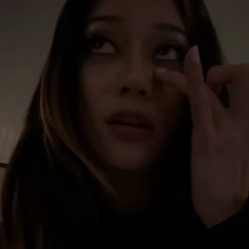 🤍 Стикер «Megan Skiendiel» для Telegram