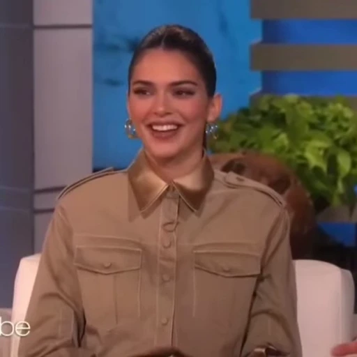 😐 Стикер «Kendall Jenner» для Telegram