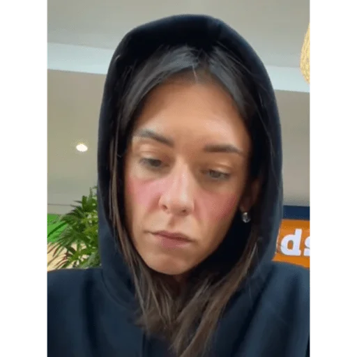 😟 Стикер «Kerry» для Telegram