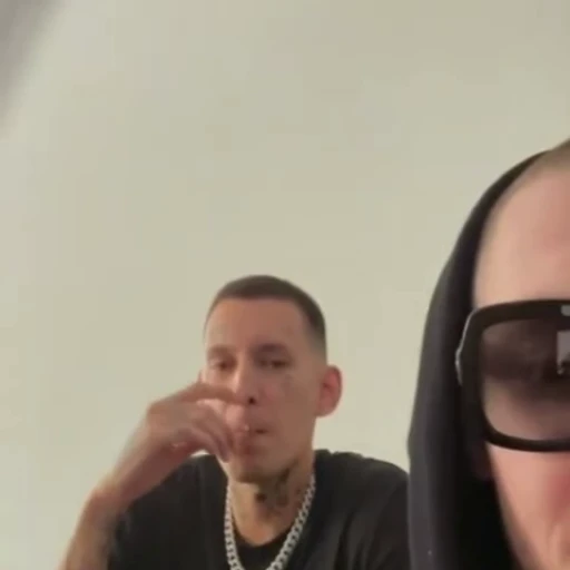 🚬 Стикер «Kizaru» для Telegram