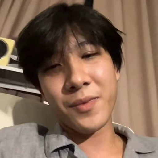 🤩 Стикер «khao» для Telegram