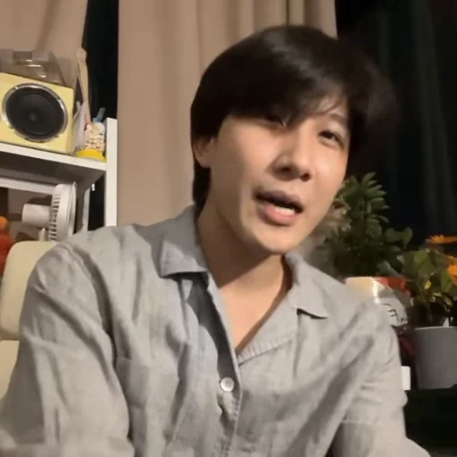 🤩 Стикер «khao» для Telegram