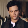 Стикер 13 😁 Набор эмоджи по сериалу «You Ты»