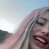 Стикер 15 Хофманнита