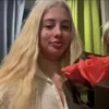 Стикер 23 Хофманнита