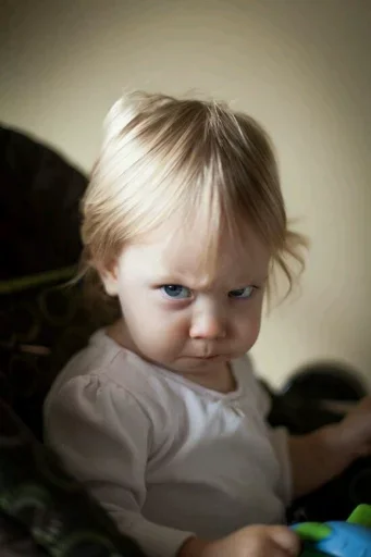 🙄 Стикер «Kids» для Telegram