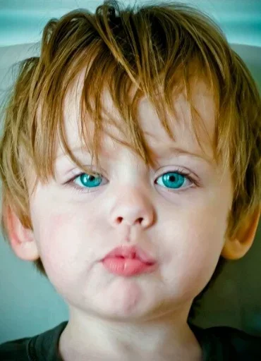 😲 Стикер «Kids» для Telegram