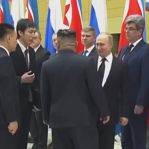 🤝 Стикер «Ким Чен Ын» для Telegram