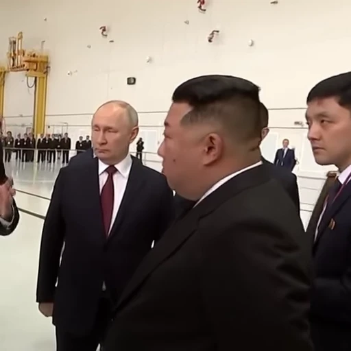😐 Стикер «Ким Чен Ын» для Telegram