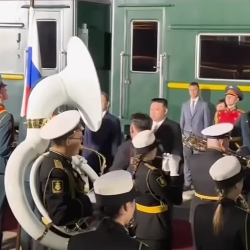 🎺 Стикер «Ким Чен Ын» для Telegram
