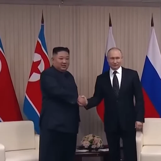 🤝 Стикер «Ким Чен Ын» для Telegram