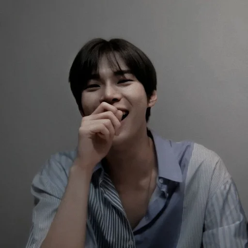📌 Стикер «doyoung nct» для Telegram