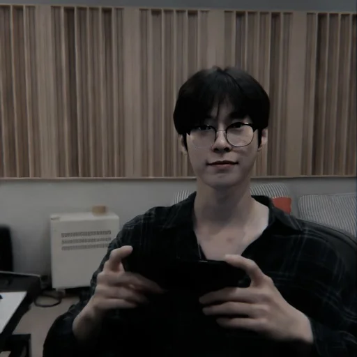 📌 Стикер «doyoung nct» для Telegram