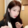 😇 Эмодзи «kim lip» для Telegram