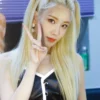 😇 Эмодзи «kim lip» для Telegram