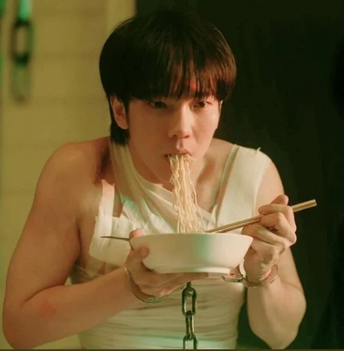 🍜 Стикер «KinnPorsche The Series La Forte» для Telegram