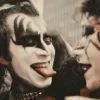Стикер 39 Kiss Emoji
