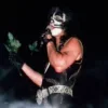 Стикер 16 Kiss Emoji