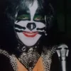 Стикер 21 Kiss Emoji