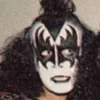Стикер 60 Kiss Emoji