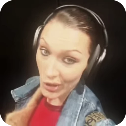 🌟 Стикер «bella hadid» для Telegram