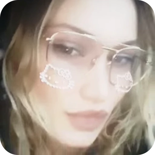 🌟 Стикер «bella hadid» для Telegram
