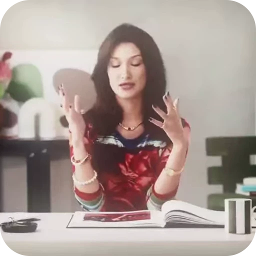 🌟 Стикер «bella hadid» для Telegram