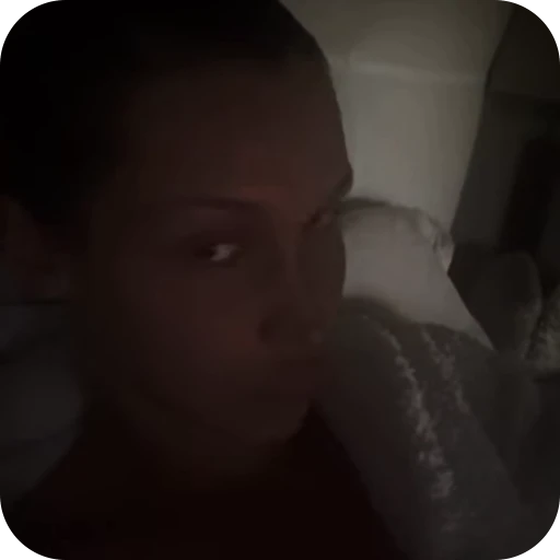 🌟 Стикер «bella hadid» для Telegram