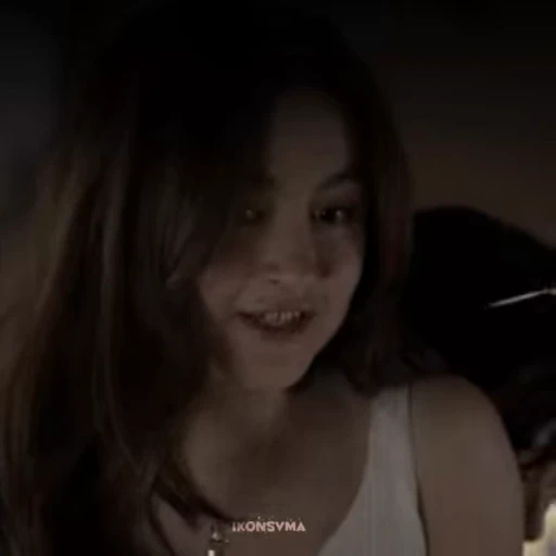 🌟 Стикер «chrissie chau» для Telegram