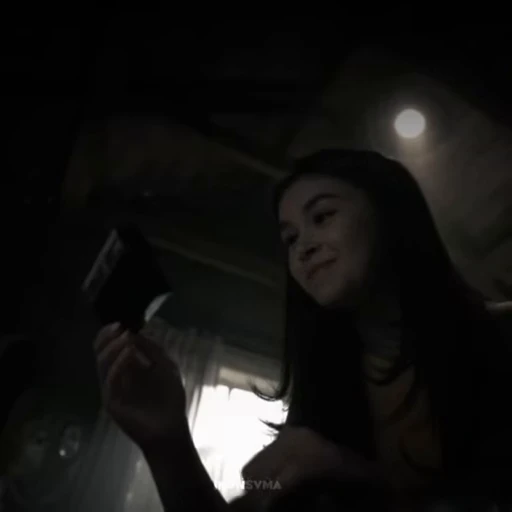🌟 Стикер «chrissie chau» для Telegram