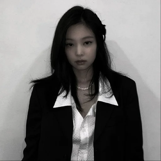 🥢 Стикер «kim jennie dark» для Telegram
