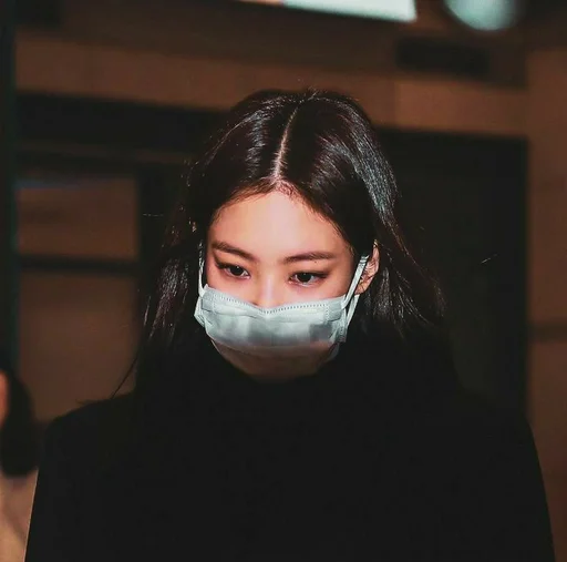 🥢 Стикер «kim jennie dark» для Telegram