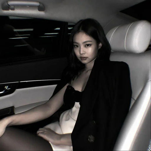 🥢 Стикер «kim jennie dark» для Telegram