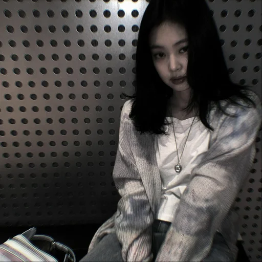 🥢 Стикер «kim jennie dark» для Telegram