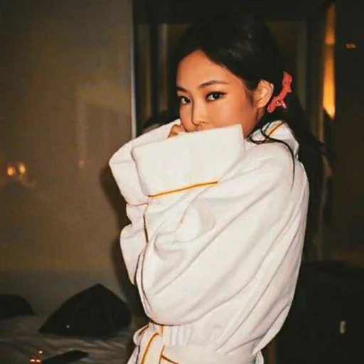 🥢 Стикер «kim jennie dark» для Telegram