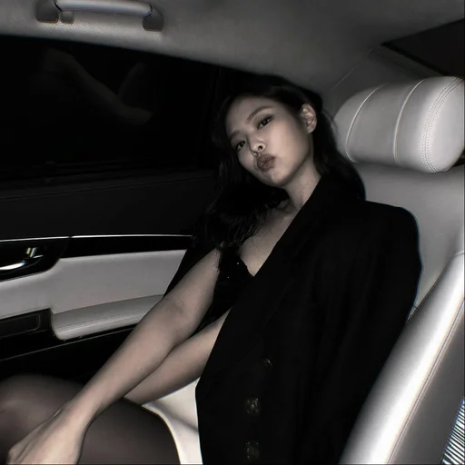 🥢 Стикер «kim jennie dark» для Telegram