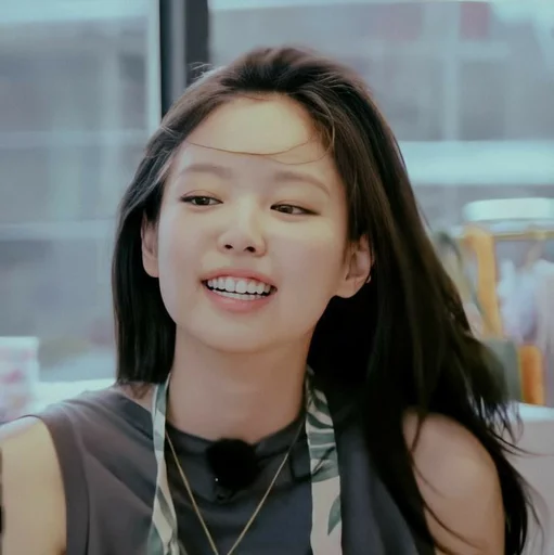Стикерпак kim jennie dark для Telegram
