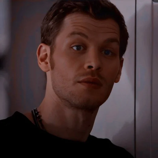 🤨 Стикер «Klaus Mikaelson» для Telegram