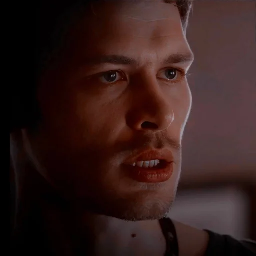 😐 Стикер «Klaus Mikaelson» для Telegram