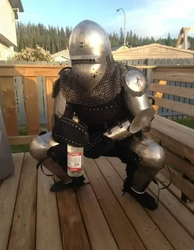 🍾 Стикер «Chivalry Chuckles» для Telegram