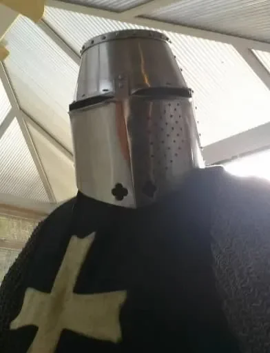 👀 Стикер «Chivalry Chuckles» для Telegram