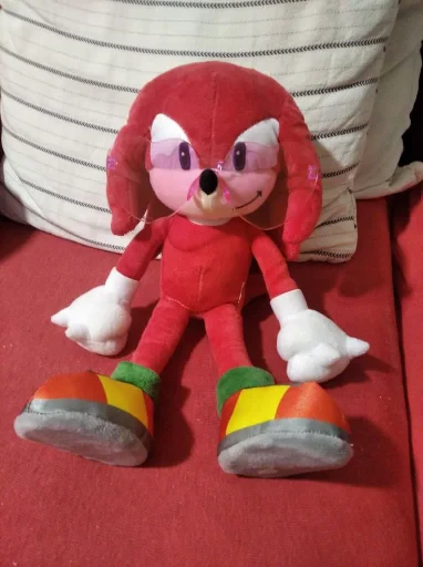 🤩 Стикер «KNUCKLES THE ECHIDNA» для Telegram