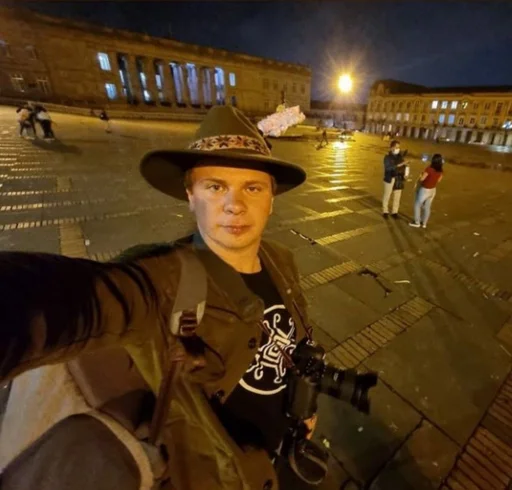 🌟 Стикер «дмитрий комаров» для Telegram