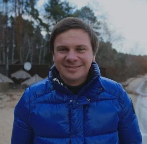 🌟 Стикер «дмитрий комаров» для Telegram