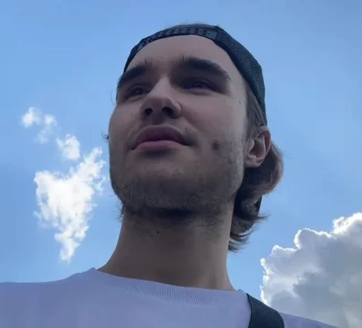 😐 Стикер «Кореш» для Telegram