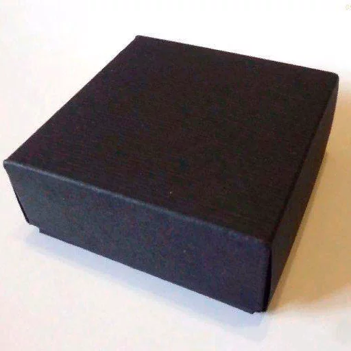 📦 Стикер «korobochka» для Telegram